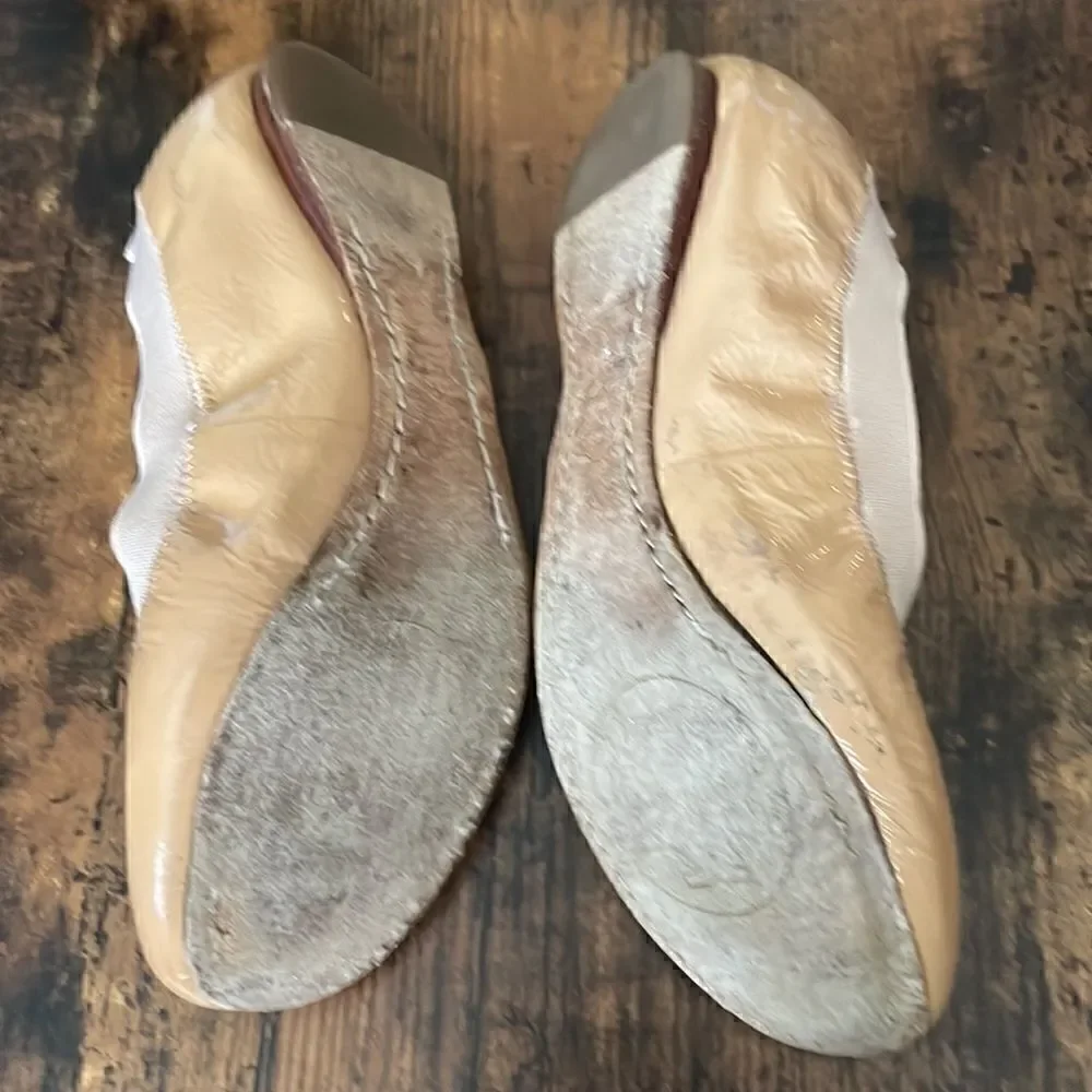 Tory Burch Nude Patent Caroline Ballet Flats Size 5